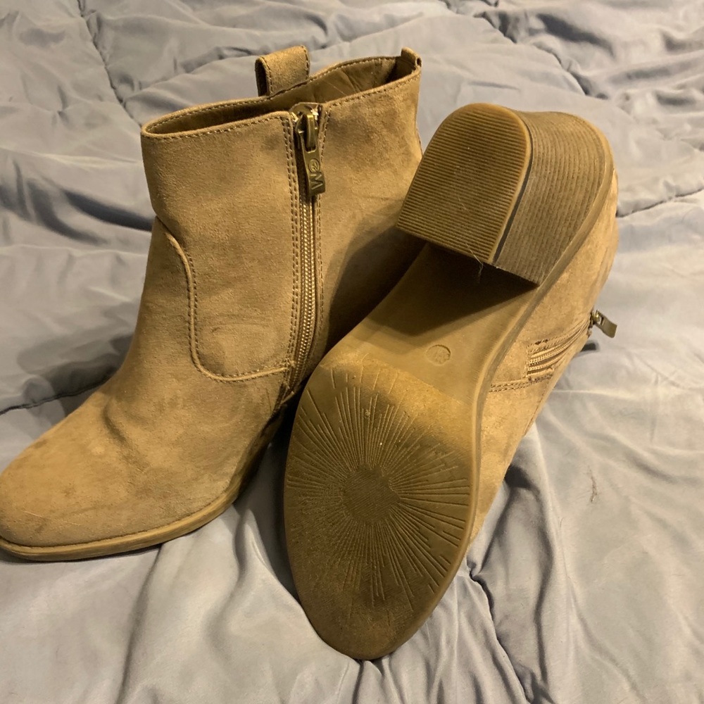 Booties - Picture 4 of 4